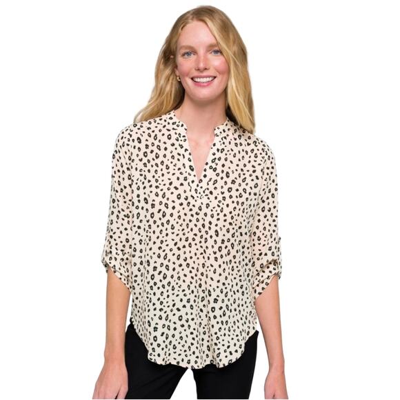 Lush Women's Black Off-White Animal Print V-Neck Blouse Roll Tab Sleeves Sz. XXL - Picture 1 of 9